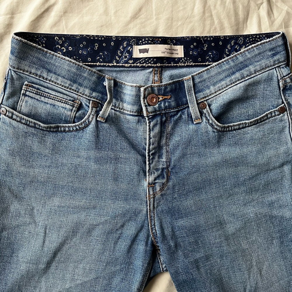 Vintage straight leg Levi’s with raw hem relaxed fit